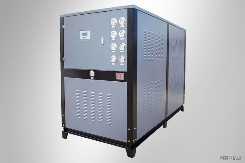 如何選購注塑機(jī)，擠塑機(jī)配套冷水機(jī)