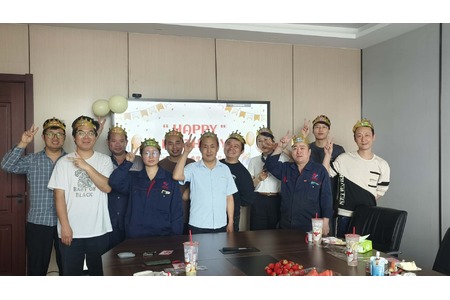 春風(fēng)十里，不如有你！博盛壽星C位出道，快樂不NG！